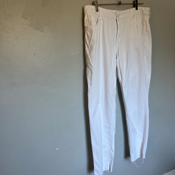 Falls Creek Women's White Denim Jeans Size Large 10 - Picture 1 of 9